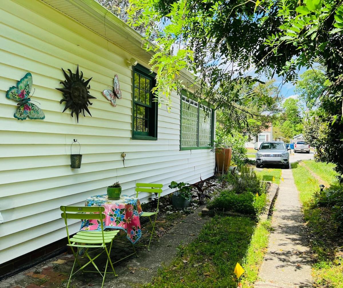 The Casita Serenely Welcomes Guests All Year Round วิลมิงตัน ภายนอก รูปภาพ